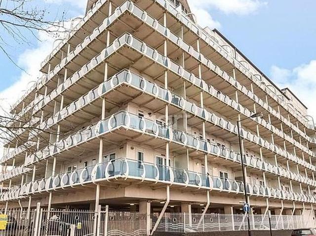 Apartment for rent in Greenhill, Greater London