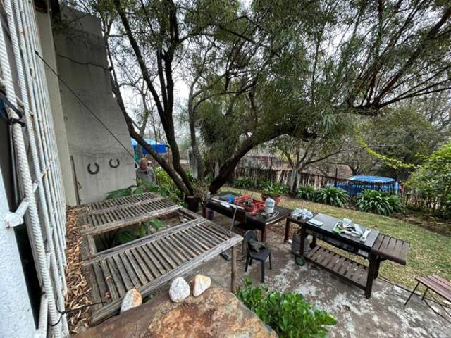 Flat for rent in North West
