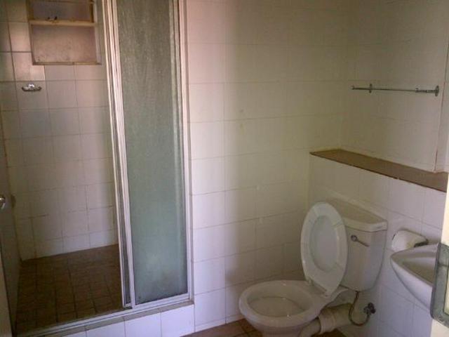 Flat for rent in Waterkloof, Gauteng