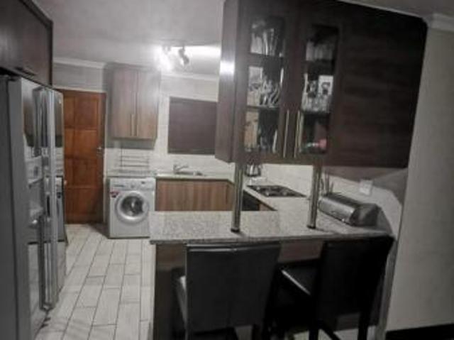 Flat for rent in Centurion, Gauteng