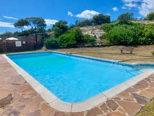 Flat for sale in Port Elizabeth, Eastern Cape