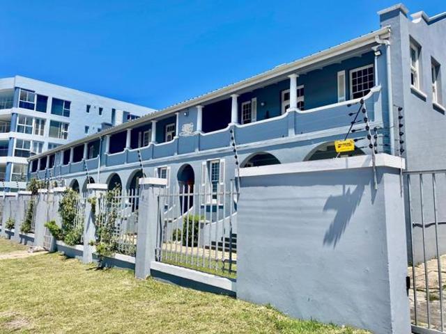 Flat for sale in Port Elizabeth, Eastern Cape