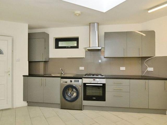 Apartment for rent in London Borough of Hounslow, Spring Grove