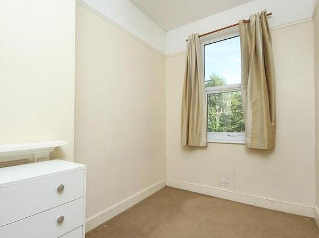 Apartment for rent in St Margarets, Greater London