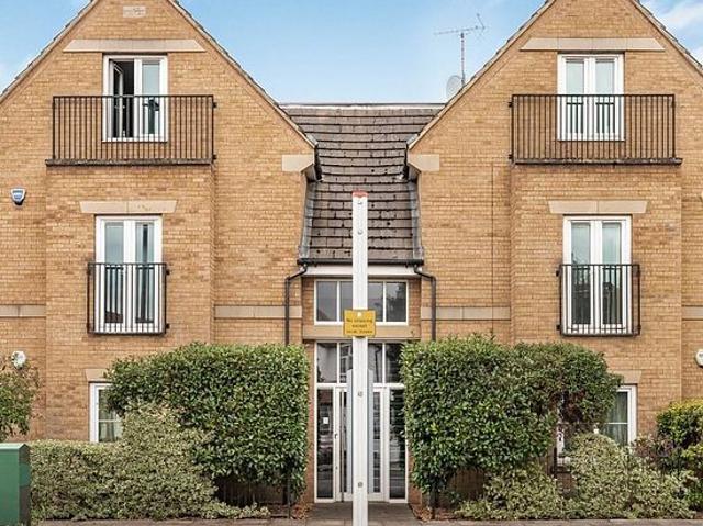 Apartment for rent in London Borough of Hounslow, Spring Grove