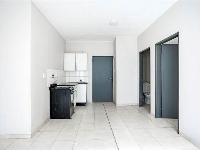 Flat for rent in Vosloorus, Gauteng