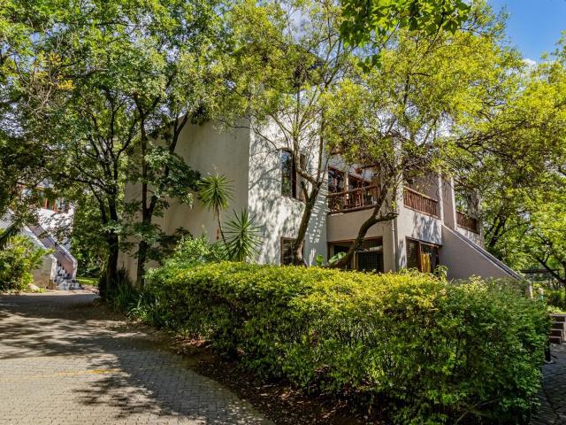 Flat for sale in Randburg