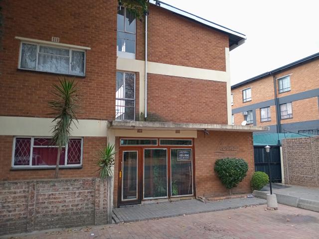 Flat for sale in Johannesburg