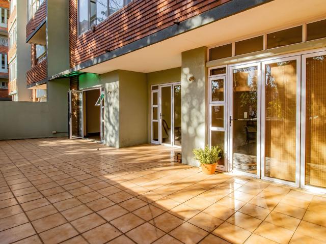 Flat for sale in Vosloorus, Gauteng