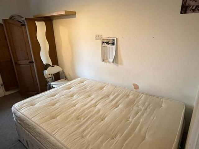 Apartment for rent in Hyde Park, West Yorkshire