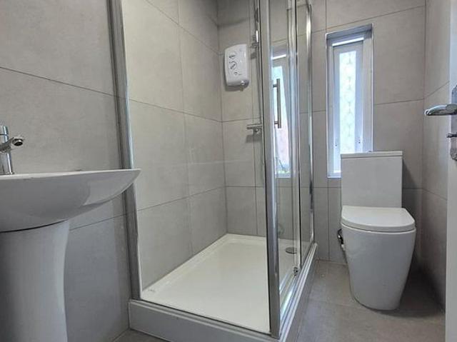 Apartment for rent in Chapeltown, West Yorkshire
