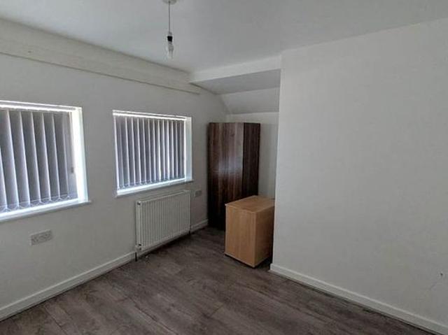 Apartment for rent in Armley, West Yorkshire