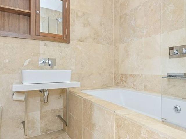 Apartment for rent in Steander, Leeds