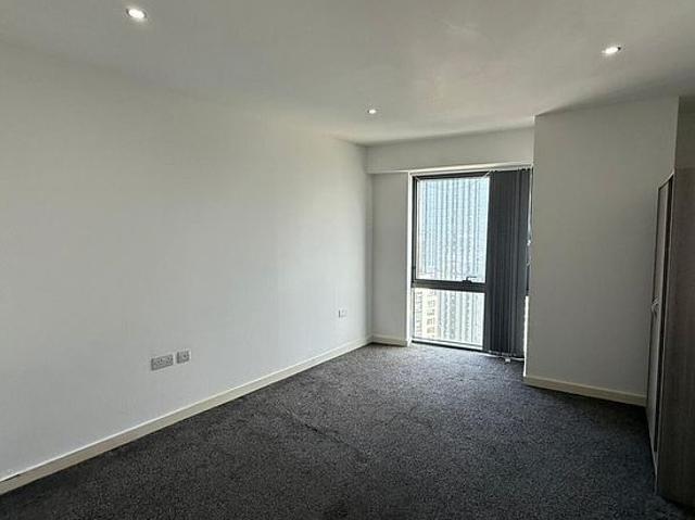 Apartment for rent in Calderstones