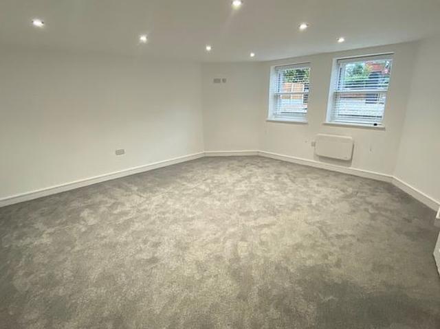 Apartment for rent in Aigburth, Liverpool