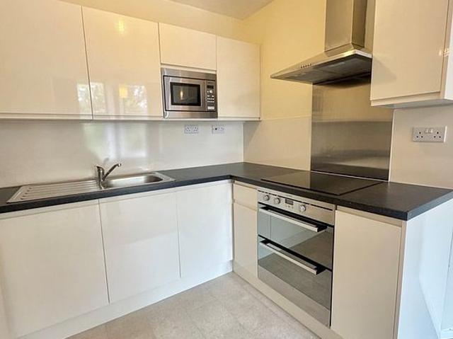 Apartment for rent in Calderstones