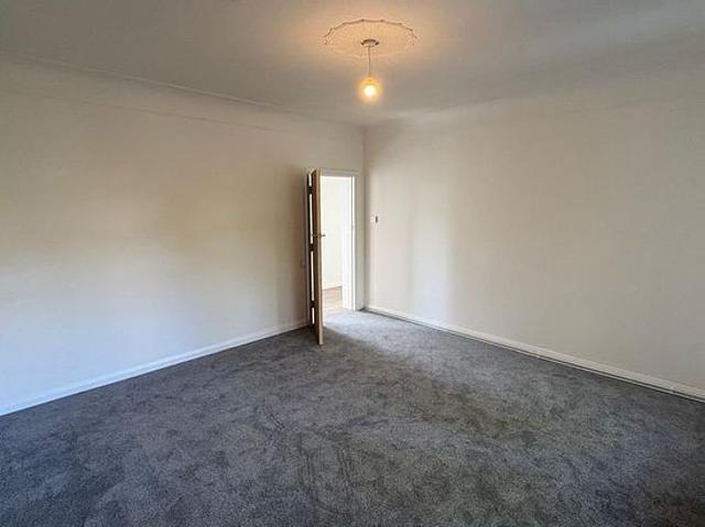 Apartment for rent in Calderstones