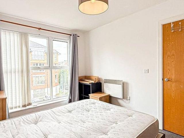 Apartment for rent in Calderstones