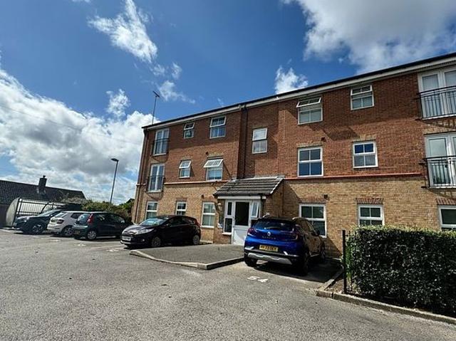 Apartment for rent in Olive Mount, Calderstones