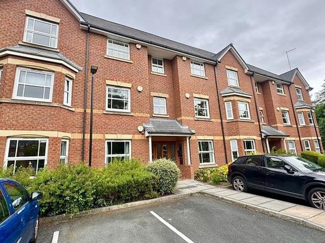 Apartment for rent in Calderstones