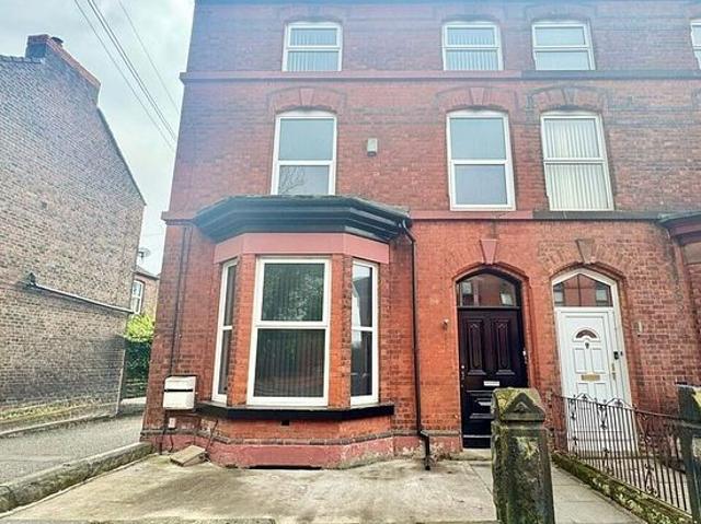 Apartment for rent in Garston, Calderstones