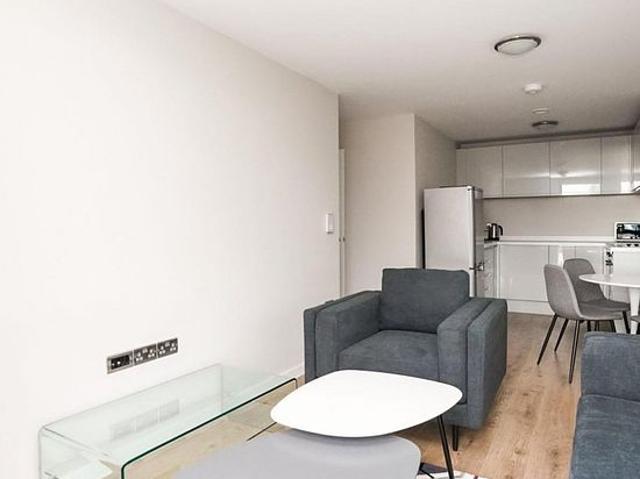 Apartment for rent in Calderstones, Wirral