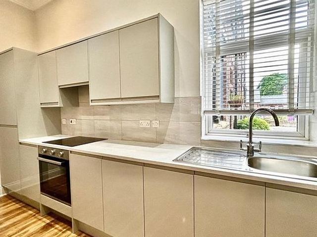 Apartment for rent in Calderstones