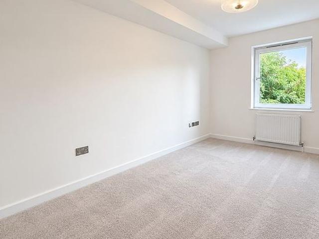 Apartment for rent in Little Ilford, Greater London