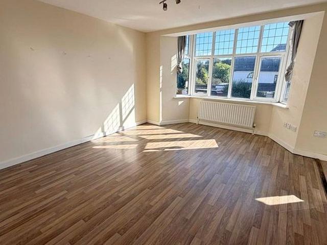 Apartment for rent in Mill Hill, Greater London