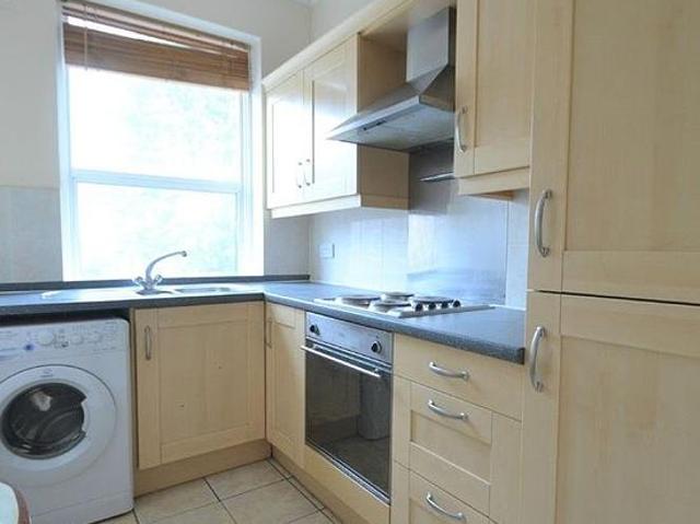 Apartment for rent in Mill Hill, Greater London