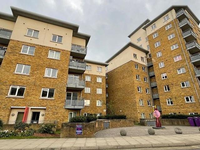 Apartment for rent in Old Ford, Bow
