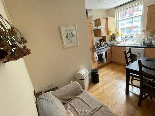 Apartment for rent in Barnsbury, Greater London
