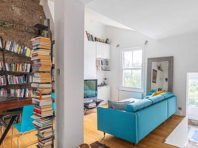 Apartment for rent in Brompton, Greater London