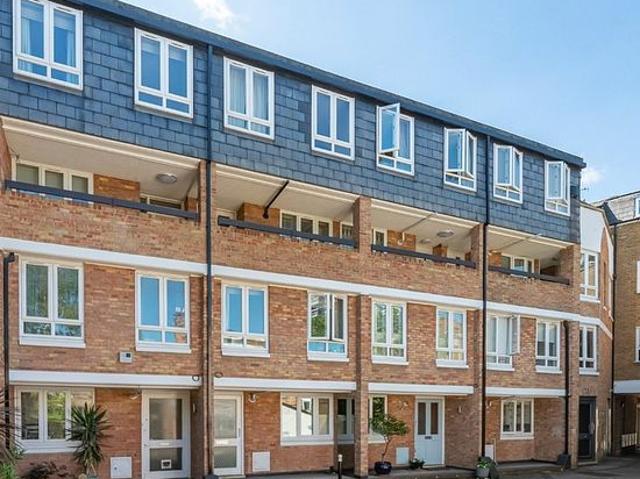 Apartment for rent in Battersea, Greater London