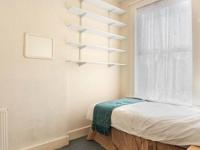 Apartment for rent in London Borough of Merton, Greater London