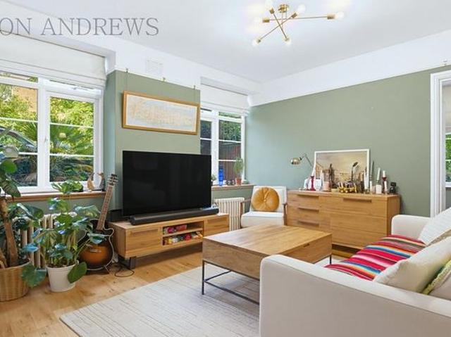 Apartment for rent in London Borough of Ealing, Perivale
