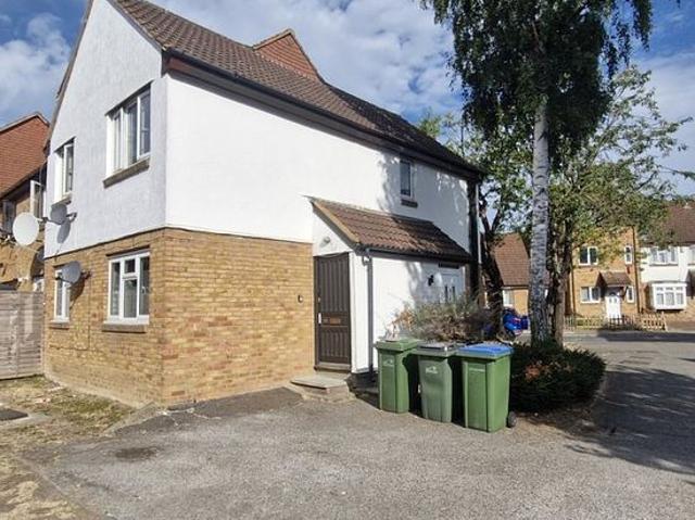 Apartment for rent in Abbey Wood, Greater London