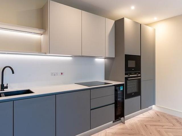 Apartment for rent in Springfield Village, Greater London