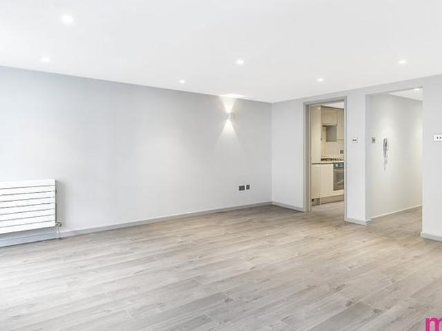 Apartment for rent in Kensal Town, Bayswater