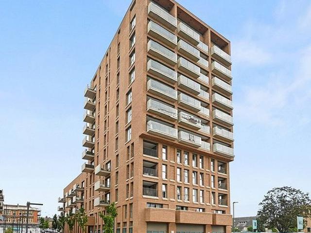 Apartment for rent in West Hendon, The Hyde