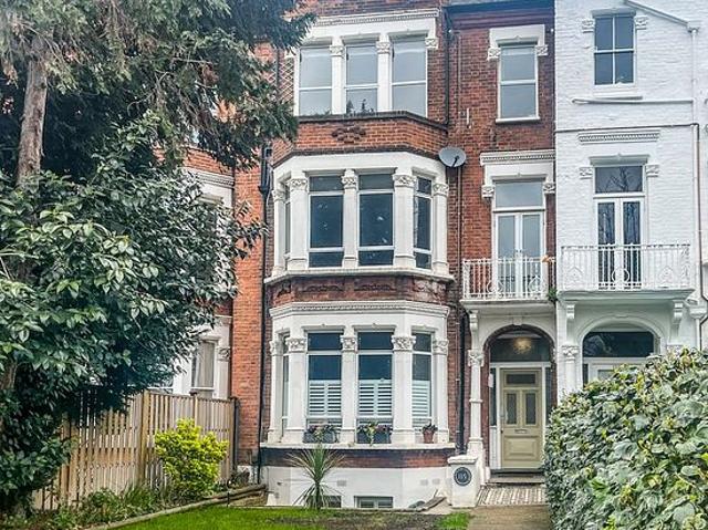 Apartment for rent in Clapham Junction, Greater London