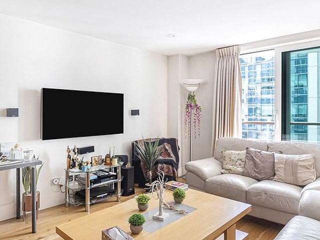 Apartment for rent in London Borough of Lambeth, Greater London