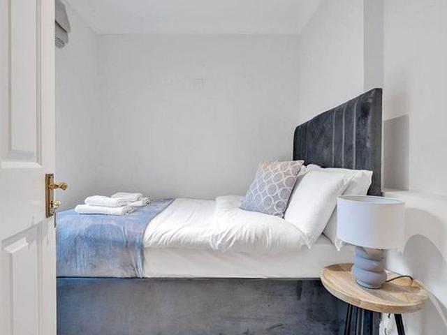 Apartment for rent in Chelsea, Greater London
