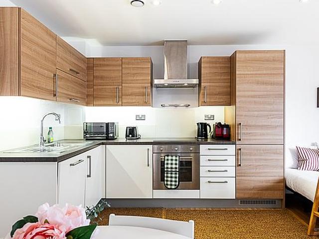 Apartment for rent in Mile End, Greater London