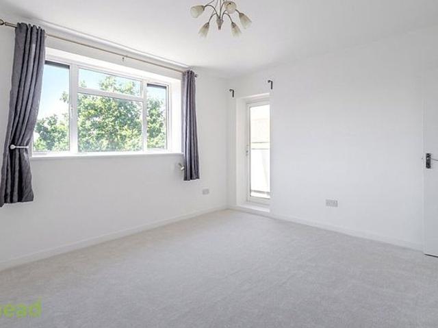 Apartment for rent in Upper Sydenham, Greater London