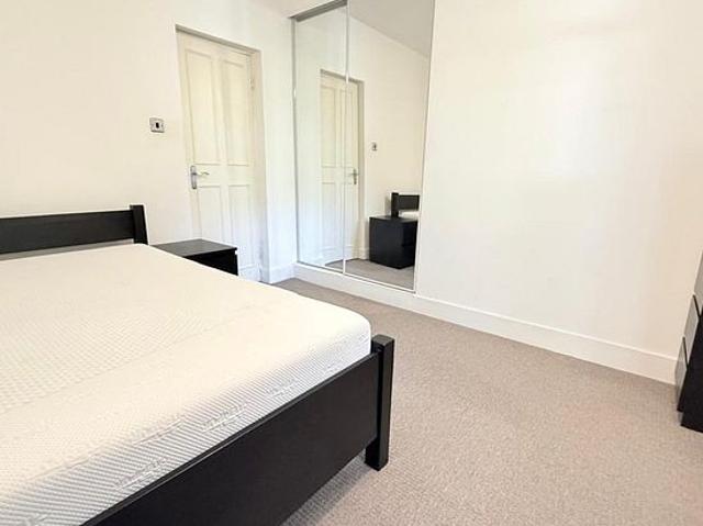 Apartment for rent in Stockwell, Greater London