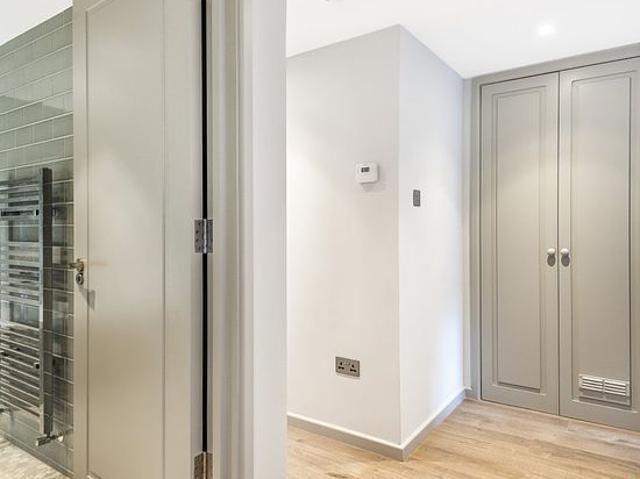 Apartment for rent in Kensal Town, Bayswater