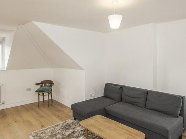 Apartment for rent in London Borough of Lewisham, Forest Hill