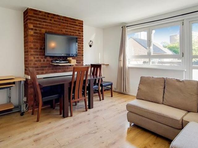 Apartment for rent in West Kensington, Greater London