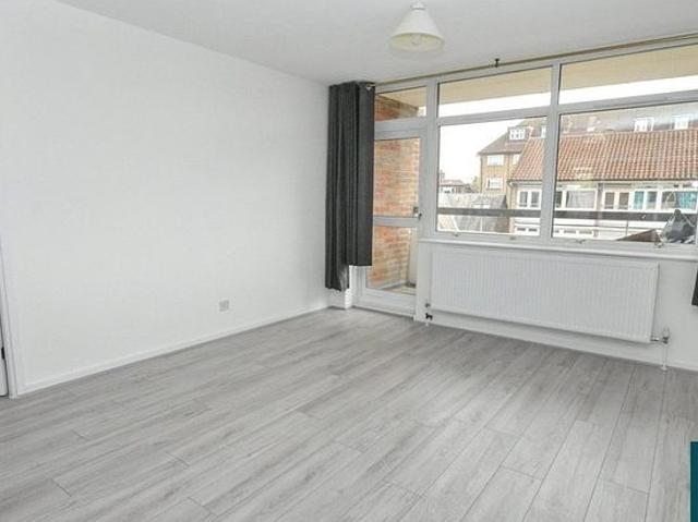 Apartment for rent in Brent Cross, Greater London